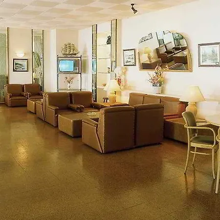 Hotel Cosmopolita Boutique & Castell-Platja d’Aro