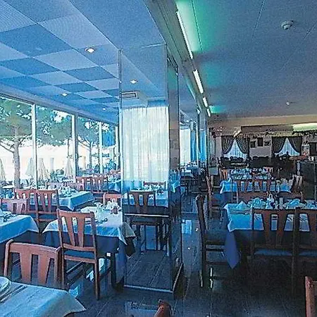 Cosmopolita Boutique & מלון 4*